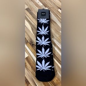 NWT HUF Socks 8-13